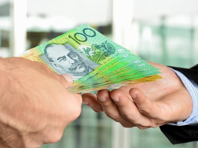 Cash Vs Card? Why Banks LOVE Cards!
